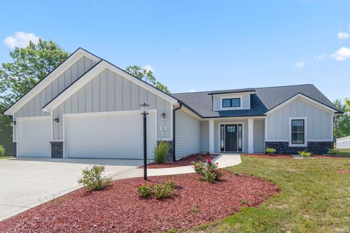 451 Rockwell Ave, Roanoke, IN, 46783-8874 | Card Image