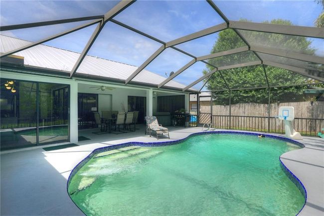 25 Sunset Dr, House other with 3 bedrooms, 2 bathrooms and null parking in Sebastian FL | Image 27