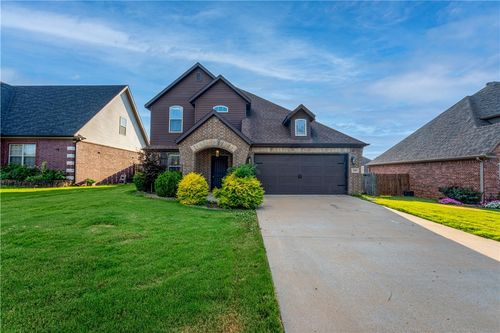 105 Ne Larkspur Ln, Bentonville, AR, 72712-5620 | Card Image