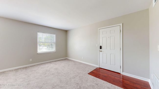 106 Middletown Sq, Condo with 2 bedrooms, 1 bathrooms and null parking in Louisville KY | Image 5