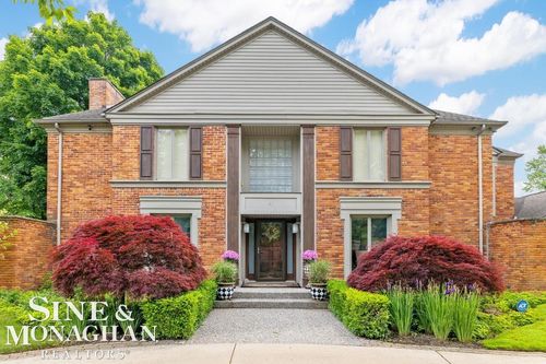 41 Woodland Shores Dr, Grosse Pointe Shores, MI, 48236-2633 | Card Image