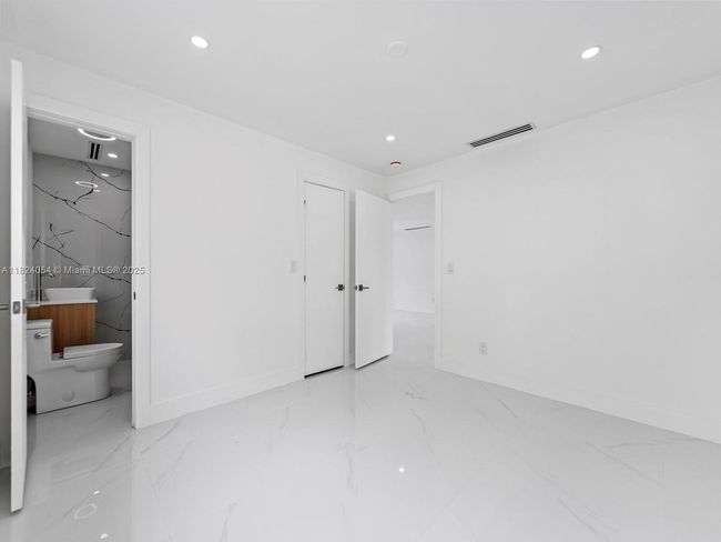 1007 Citrus Isle, House other with 4 bedrooms, 3 bathrooms and null parking in Fort Lauderdale FL | Image 29