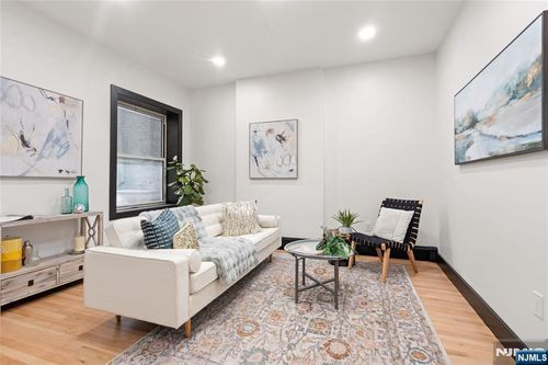 391 Central Ave, Jersey City, NJ, 07307-2804 | Card Image