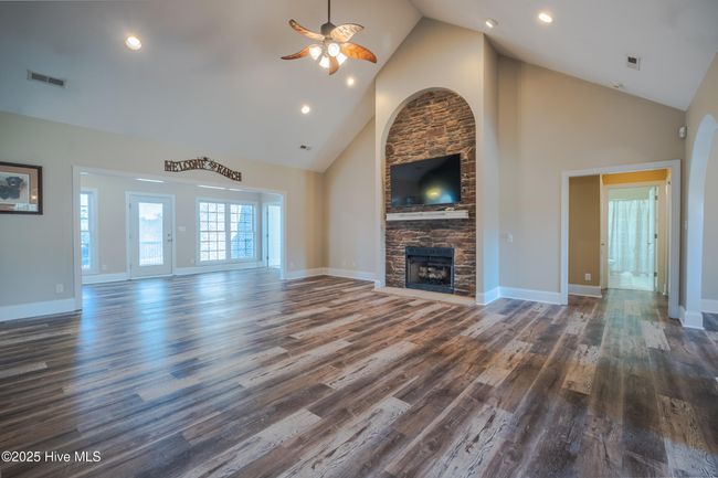 Great room | Image 13