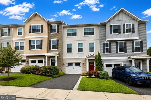 4811 Hicks Dr, FREDERICKSBURG, VA, 22408-4190 | Card Image