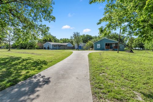 1560 Roadrunner Trl, Riesel, TX, 76682-2618 | Card Image