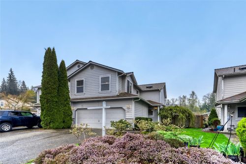 18012 Champions Dr, Arlington, WA, 98223-5082 | Card Image