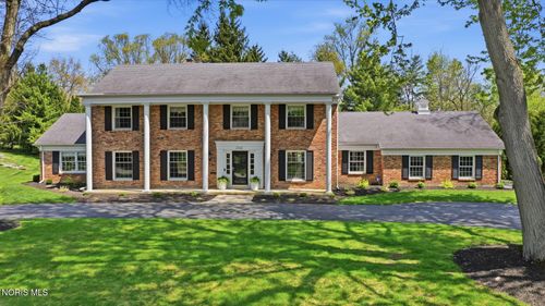 2442 Brookview Dr, Ottawa Hills, OH, 43615-2318 | Card Image