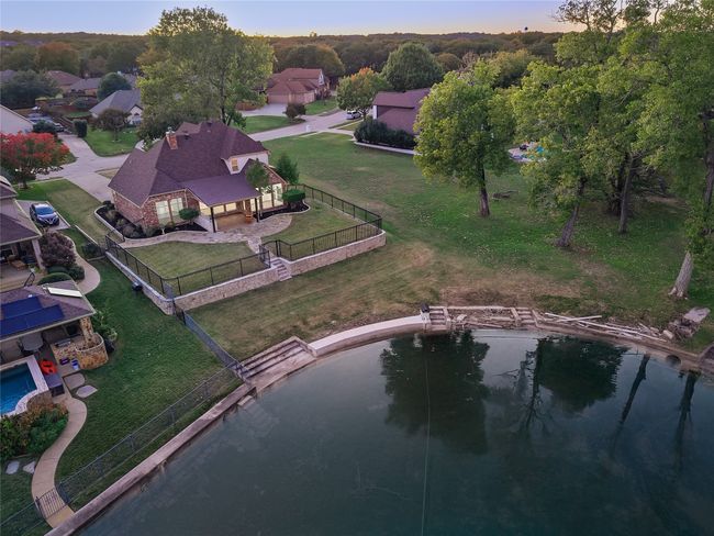 352 Leeward Cir, House other with 3 bedrooms, 4 bathrooms and null parking in Azle TX | Image 11