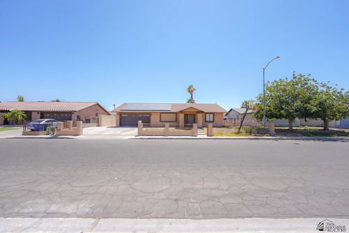 1429 S Pagent Ave, Yuma, AZ, 85364-4124 | Card Image