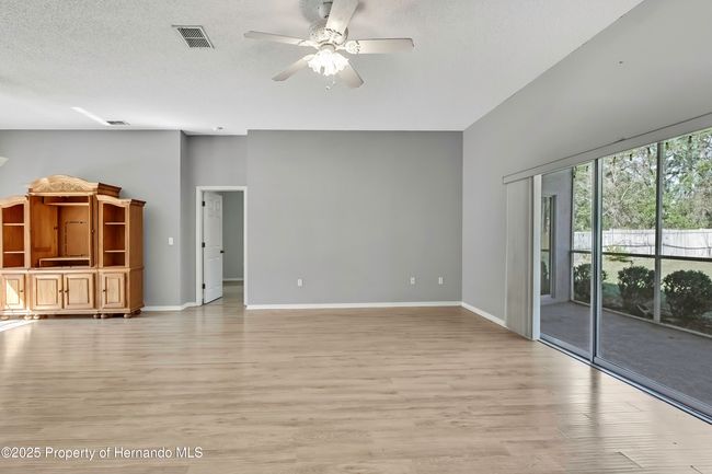 11257 Frigate Bird Ave, House other with 3 bedrooms, 2 bathrooms and null parking in WEEKI WACHEE FL | Image 20