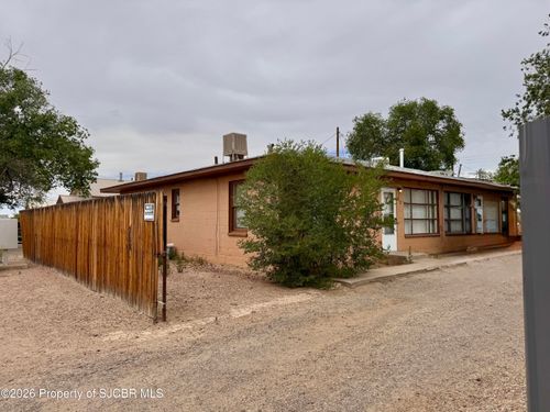 a-b-c-d-914 Walnut Dr, Farmington, NM, 87401-3800 | Card Image