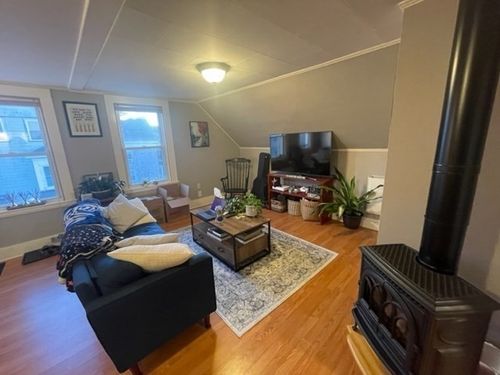 apt-3-41 Pond St, Beverly, MA, 01915-4372 | Card Image
