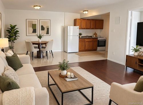 1b-186 Robinson Ave, New York, NY, 10465 | Card Image