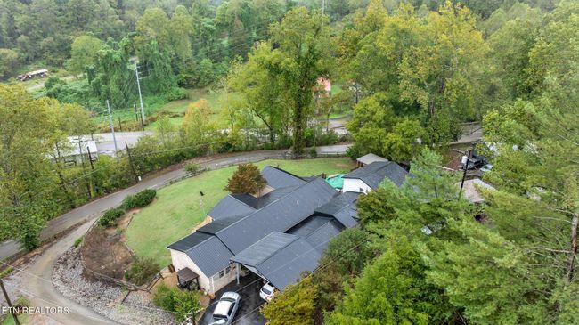 348 Cemetery Rd, House other with 4 bedrooms, 2 bathrooms and null parking in Pennington Gap VA | Image 4