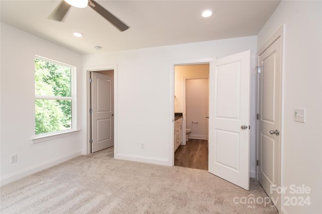 Primary Suite | Image 16
