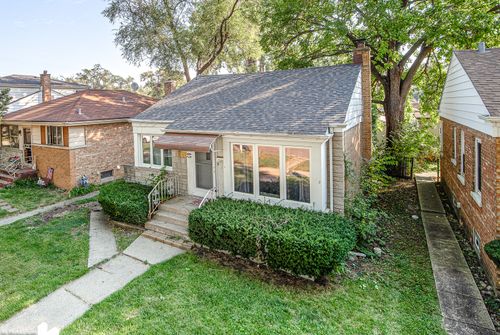 117 Morris Ave, Bellwood, IL, 60104-1127 | Card Image