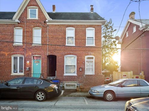 133 Randolph Ave, HAGERSTOWN, MD, 21740-4011 | Card Image