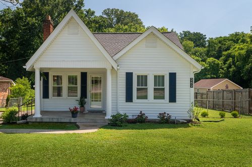 242 Emmitt Ave, Madison, TN, 37115-4712 | Card Image