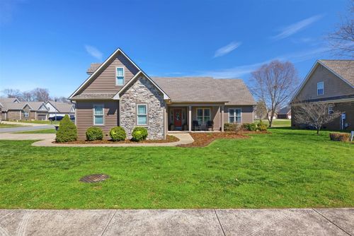 215 Mcglocklin Way, Bowling Green, KY, 42101-7302 | Card Image