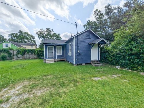 627 E Pipkin St, Beaumont, TX, 77705-4130 | Card Image