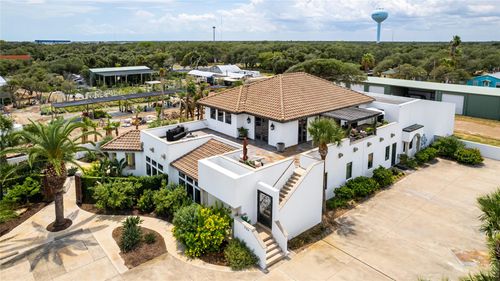 1703 Highway 35 S, Rockport, TX, 78382-3814 | Card Image