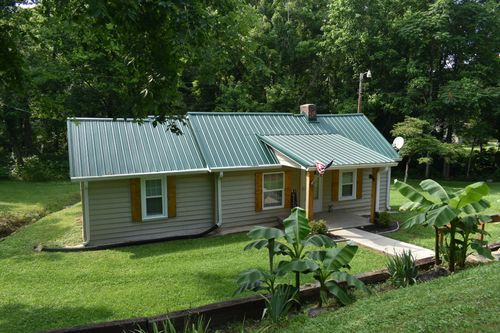 34 Thompson Hollow Rd, CARTHAGE, TN, 37030-6053 | Card Image