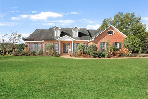 60168 Peach Orchard Rd, Bogalusa, LA, 70427-8559 | Card Image