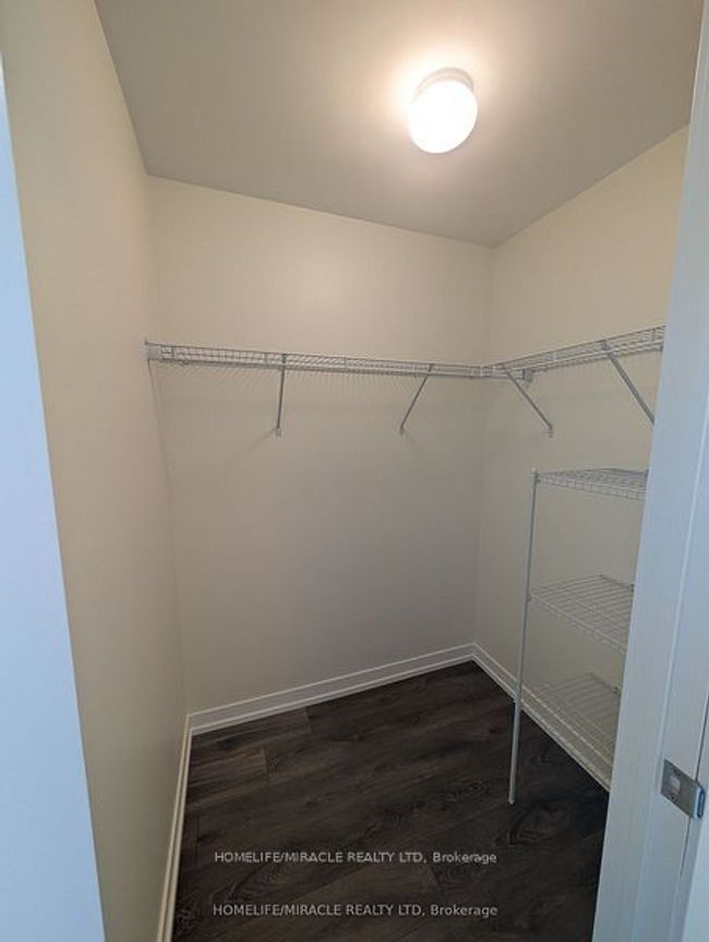 1611 - 2520 Eglinton Ave W, Condo with 3 bedrooms, 2 bathrooms and 1 parking in Mississauga ON | Image 16