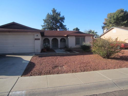 5215 W Garden Dr, Glendale, AZ, 85304-3918 | Card Image