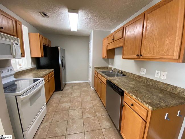 202 Pelham Square Way, Condo with 3 bedrooms, 2 bathrooms and null parking in Greer SC | Image 13