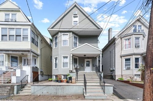 135 Union Ave, Belleville, NJ, 07109-2069 | Card Image