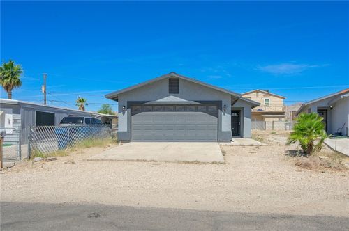 365 Meander Dr, Bullhead City, AZ, 86442-4722 | Card Image