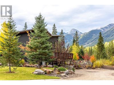 2 Sunset Lane, House other with 4 bedrooms, 3 bathrooms and 2 parking in Fernie BC | Image 3