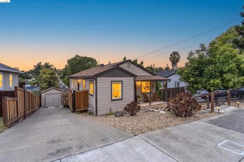 2001 Boynton Ave, Martinez, CA, 94553 | Card Image