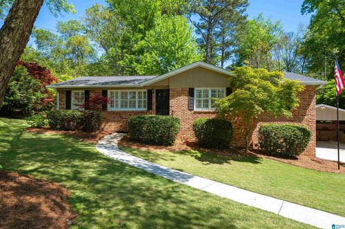 2633 Southview Pl, VESTAVIA HILLS, AL, 35216-2615 | Card Image