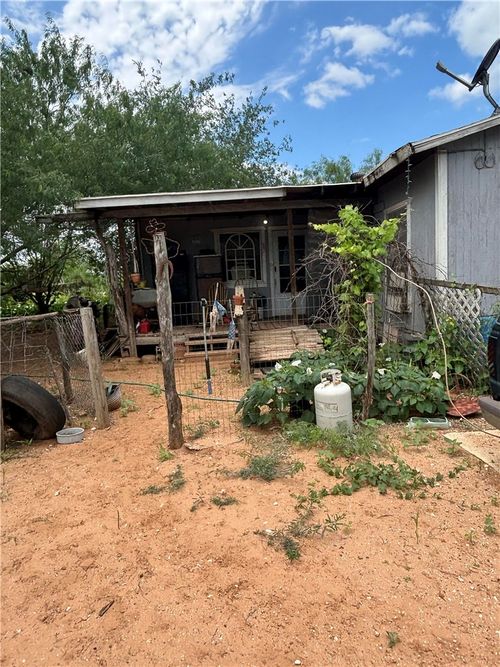 43 Robbie Dr, Hebbronville, TX, 78361-2817 | Card Image