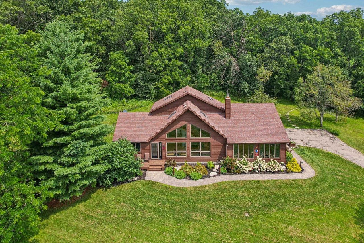 Elmer Rd, New Glarus, WI 53574