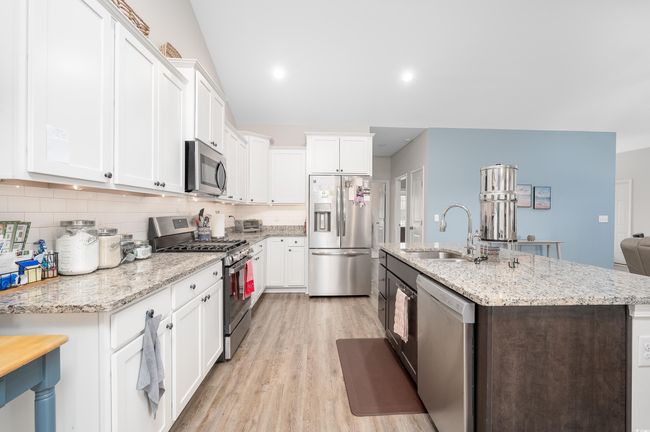 250 Ole Maple St, House other with 3 bedrooms, 2 bathrooms and 6 parking in Loris SC | Image 10