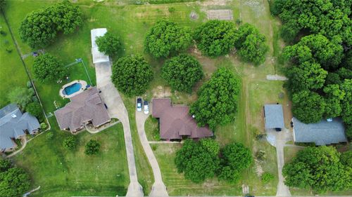 1025 Oak Hollow Ln, Seagoville, TX, 75159-6266 | Card Image