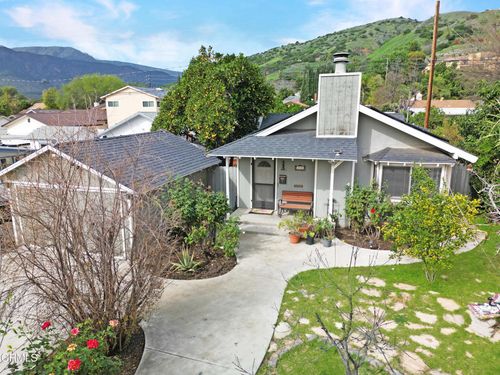 345 Blaine Ave, Fillmore, CA, 93015-1454 | Card Image