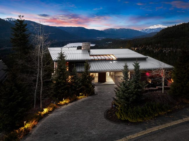 2929 Kadenwood Drive, House other with 6 bedrooms, 6 bathrooms and 4 parking in Whistler BC | Image 3