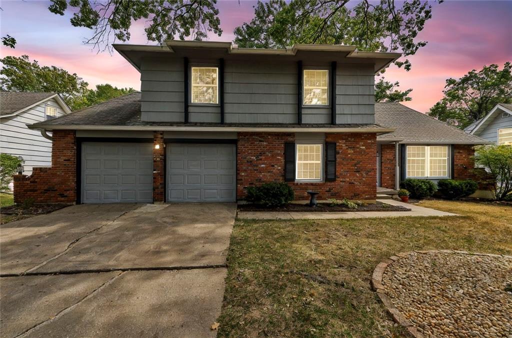College Ave, Kansas City, MO 64137