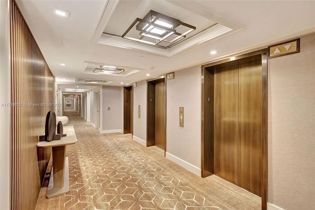 C308 - 3 Grove Isle Dr, Condo with 2 bedrooms, 2 bathrooms and null parking in Coconut Grove FL | Image 11