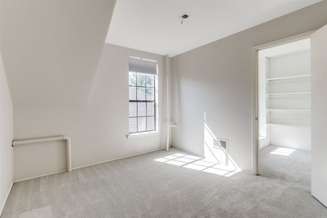 Den on third floor | Image 22