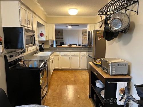 16-201 Racquet Club Rd, Asheville, NC, 28803-3142 | Card Image