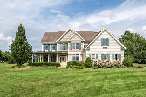 3802 E Garden Ct, Saline, MI, 48176 | Card Image