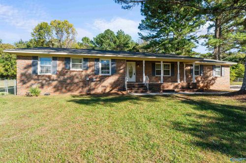 12021 W Ridge Dr, Huntsville, AL, 35810-6112 | Card Image