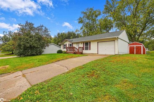 901 N Marion St, Mount Pleasant, IA, 52641 | Card Image