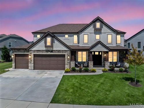 125 Far Meadow Dr, Lake St Louis, MO, 63367-5023 | Card Image
